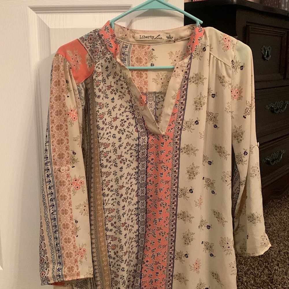 Women’s small long sleeve dress top